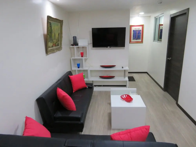 Suite and Apartment Well Located In Quito