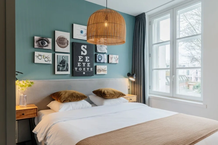 Comfort room