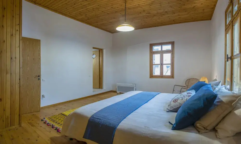 Luxury Maisonette, Big Yard
