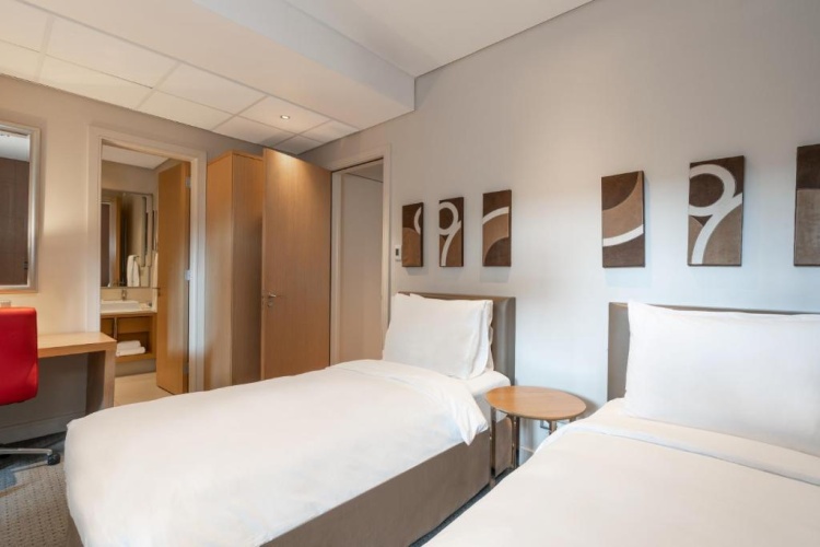 3 Bedrooms Presidential Suite with view