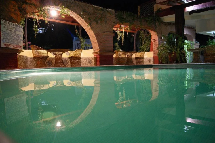 Hotel La Cabaña