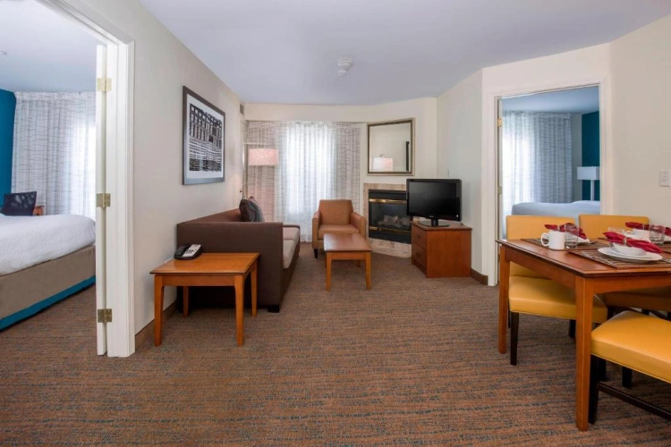 2 Bedrooms Suite