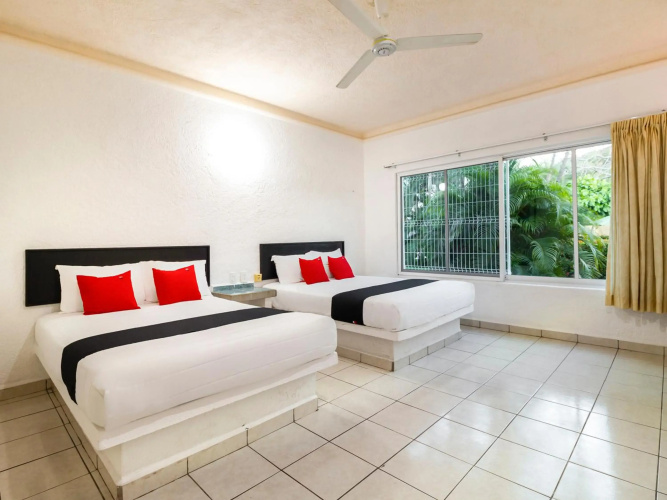 Hotel Parotas Manzanillo