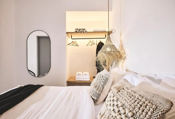 Niva Pool Suites