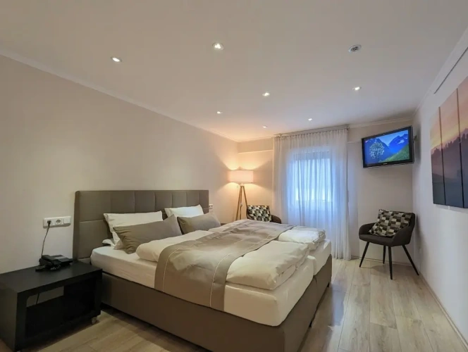 1 Bedroom Superior Double room with city view