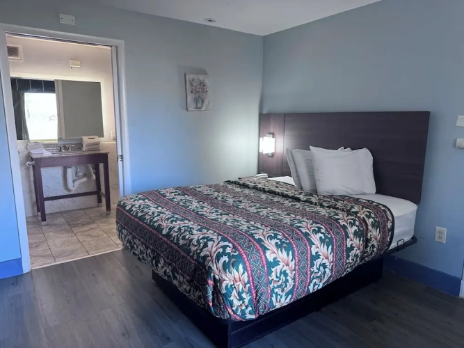Deluxe Single room