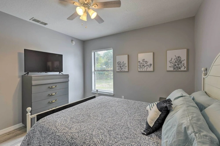 3 Bedrooms Cottage