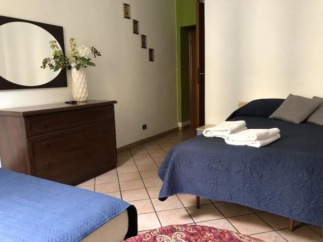 Parisa Suite