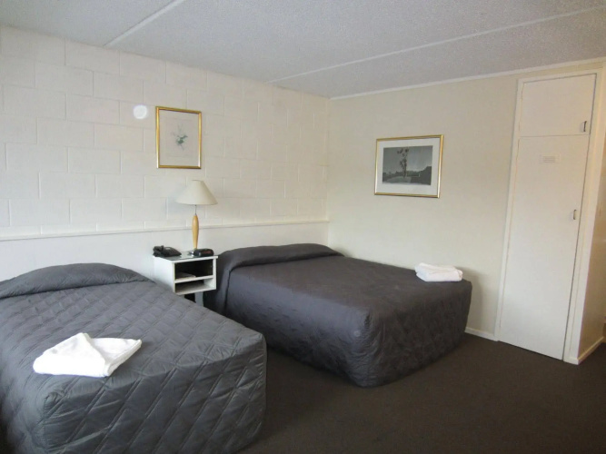 Midtown Motor Inn