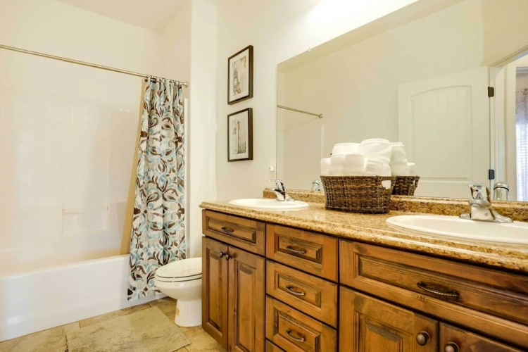 3 Bedrooms Cottage
