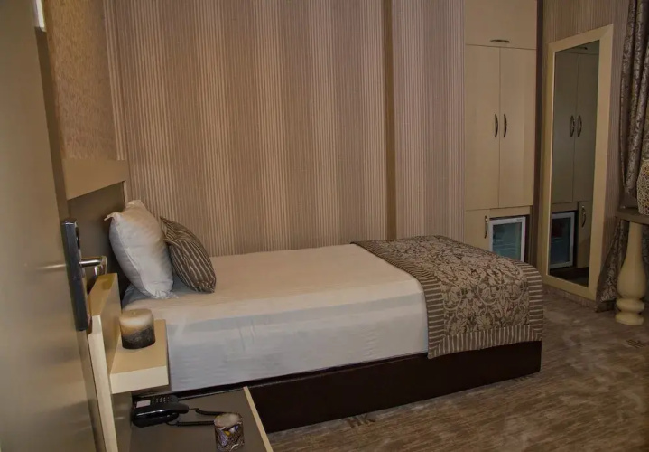 Hotel Karaca