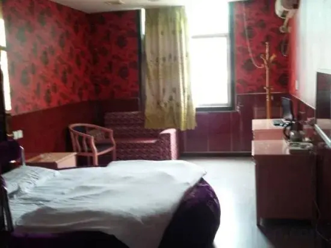 520 Theme Hotel