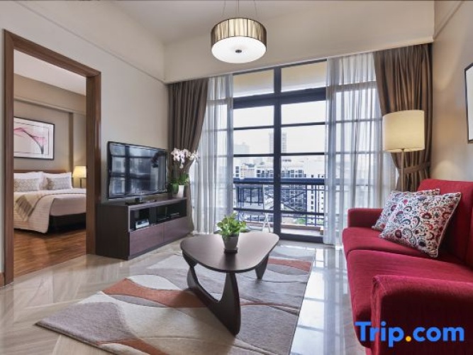 1 Bedroom Deluxe Apartment