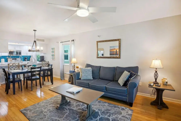 Pelican Pointe 2A