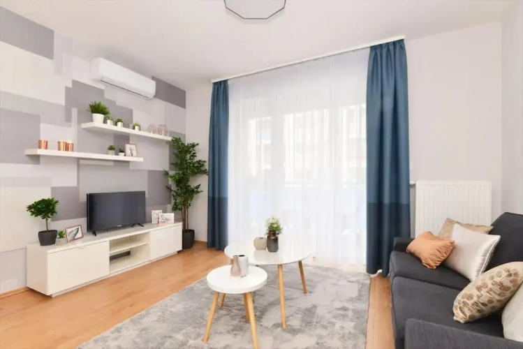 Laurel Bay Apartment