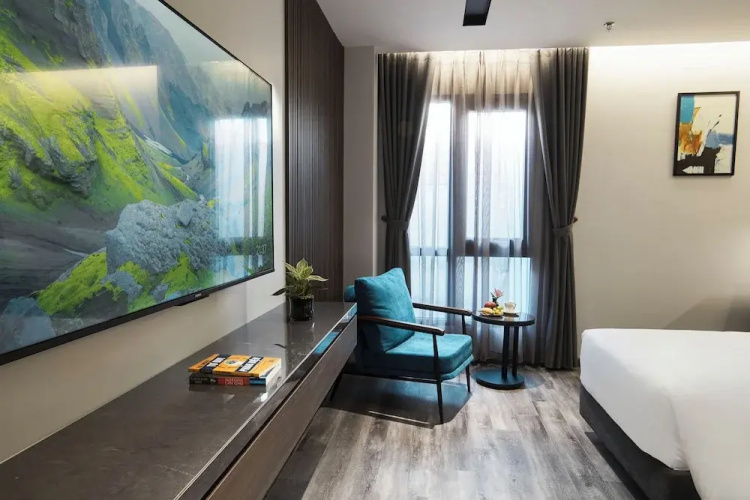 GrandView Hotel & Residence