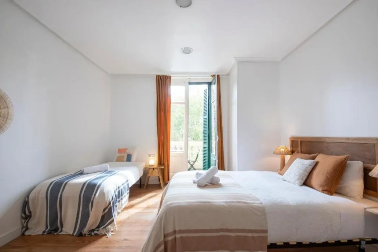 Triple room with balcony