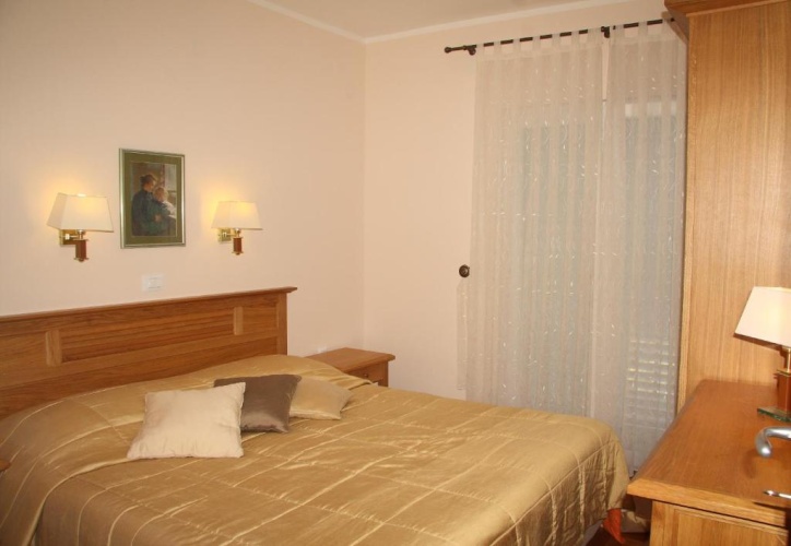 1 Bedroom Apartment with balcony and with sea view
