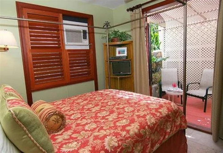 Sea Breeze at Battery Hill