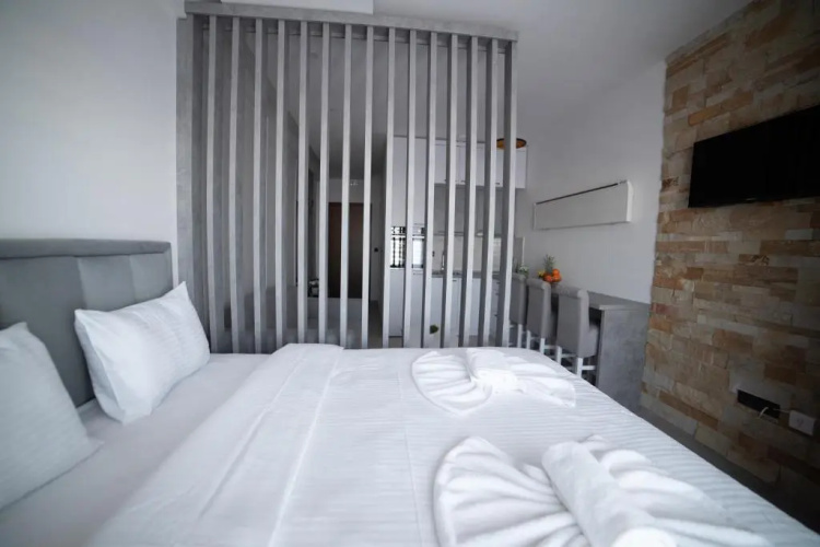 NLux 10 Apartment