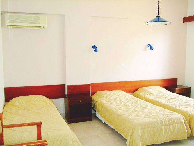 Antonios Hotel