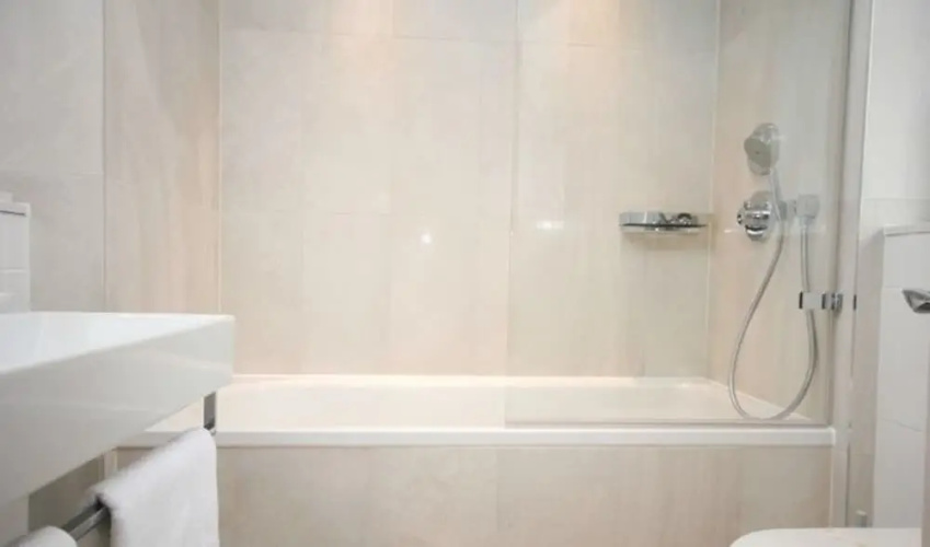 1 The Salterns, Chichester