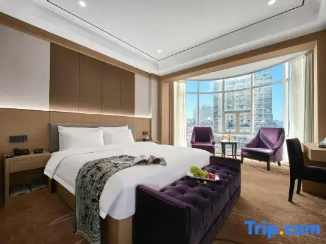 Cloud Luxury Hotel