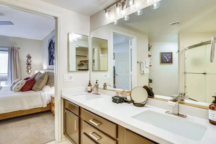 Family-friendly Condo w/ Pool Access in Phoenix!