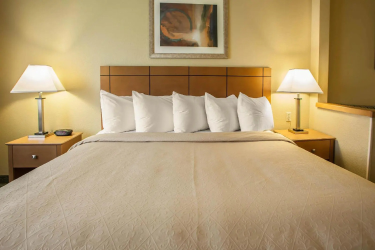 Quality Inn Forsyth - Decatur