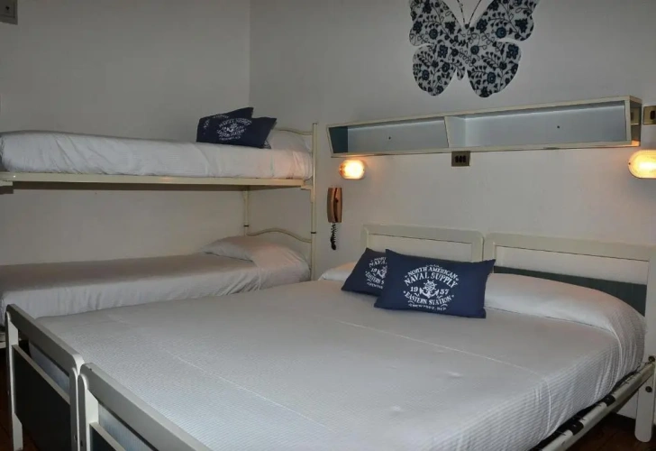 Standard Quadruple room