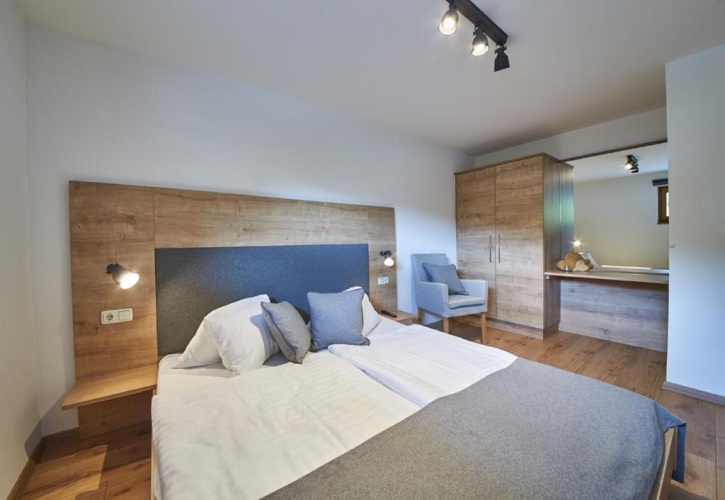 2 Bedrooms Double Basement Apartment