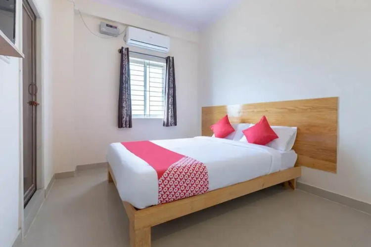 OYO 44601 Cloud Stay