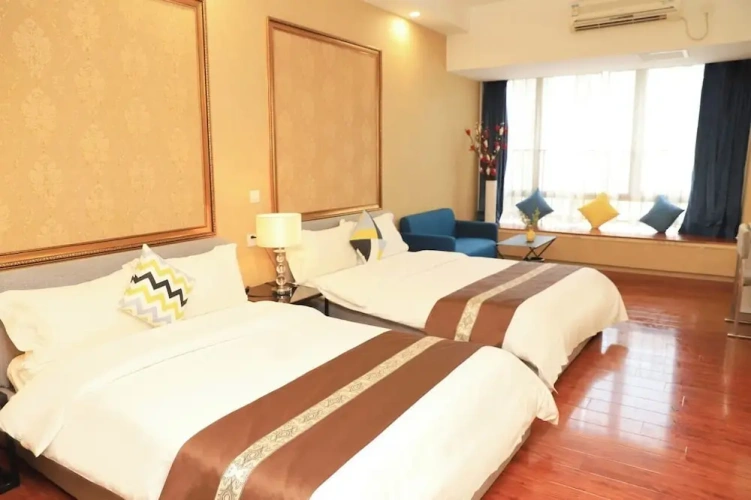 Basic Twin room with garden view