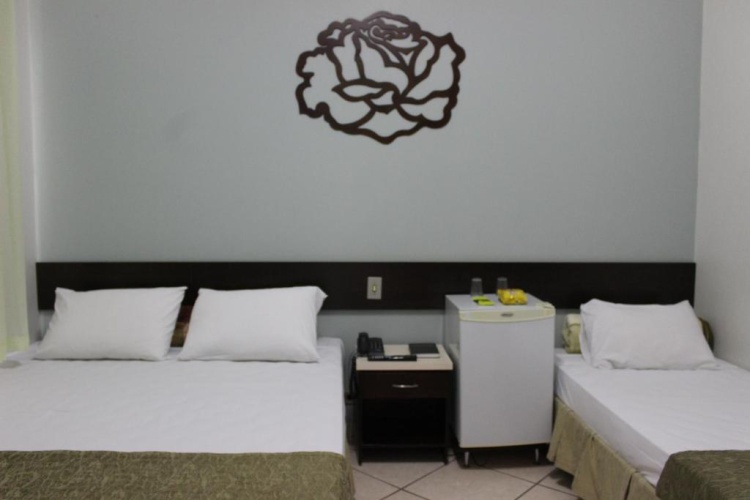 Standard Triple room