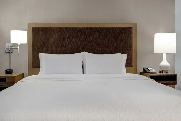 Ramada by Wyndham - St Paul