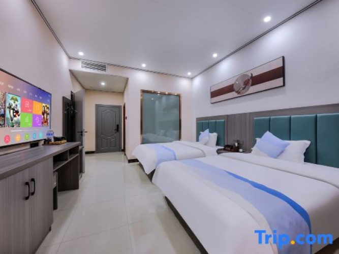 2 Bedrooms Suite