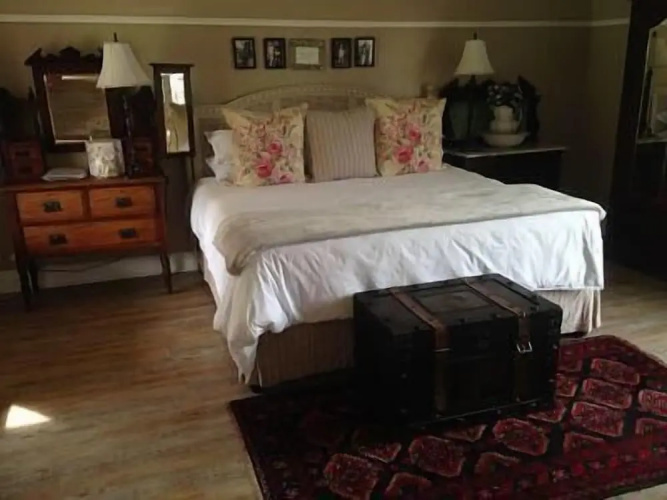 Happy Lands Self Catering B&B
