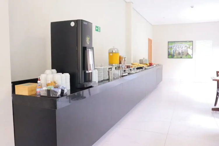 Fly Hotel