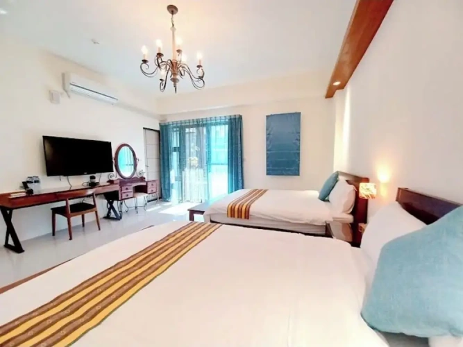 Standard Quadruple Family room with balcony