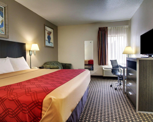 Econo Lodge Inn & Suites Diamondhead