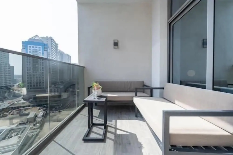 Vogue Downtown - MAG318 Tower