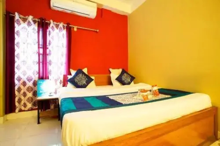 Breeze Hotel