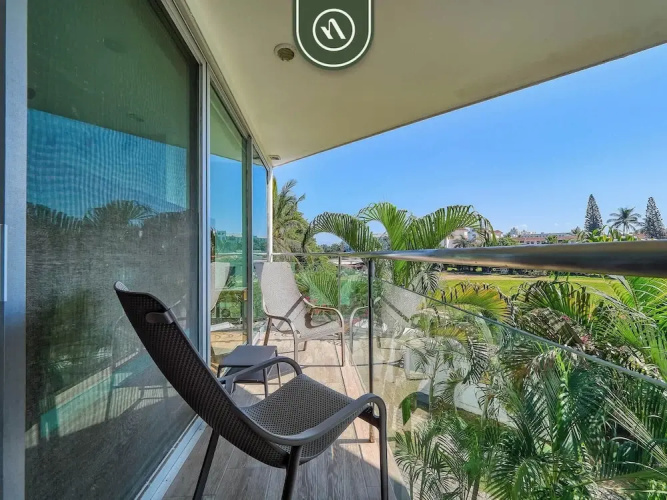 Beachfront 2BR Condo With Pool and Beachclub