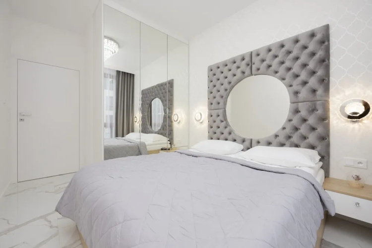 Luxurious Grey Apartment by Renters