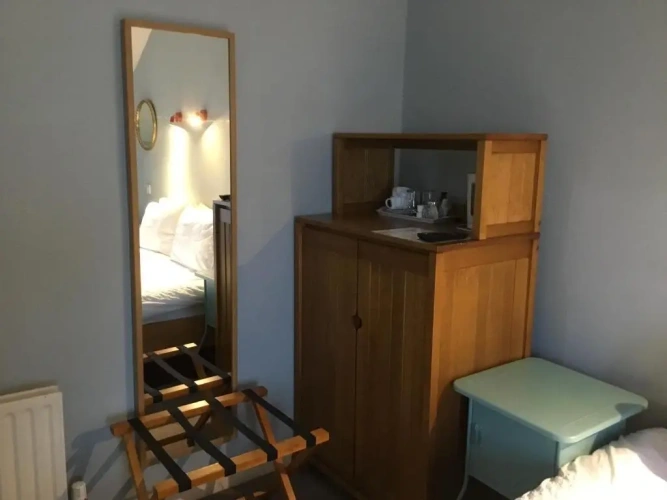 Standard Triple room with sea view