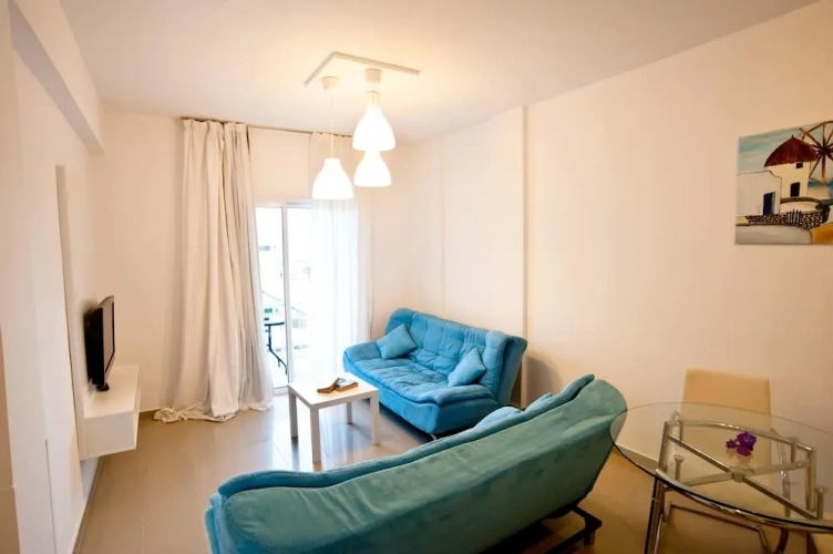 1 Bedroom Apartment with balcony