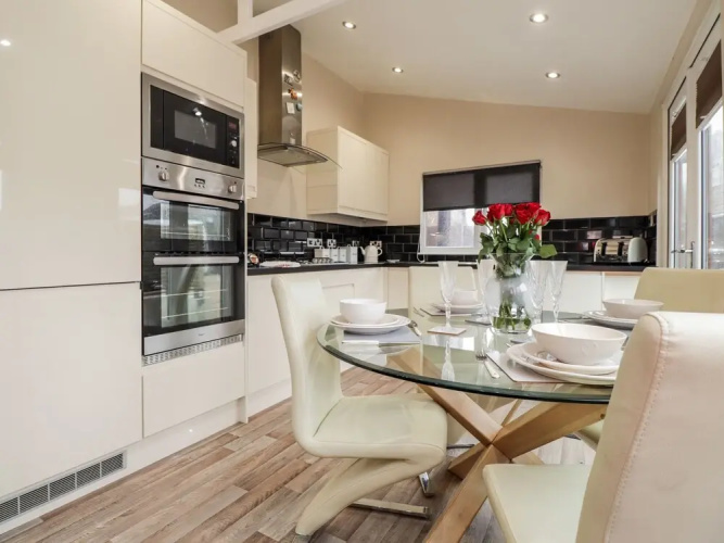 Sparrows Den Lodge