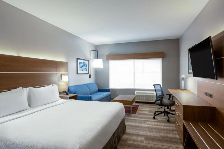 Holiday Inn Express & Suites Gilbert Mesa Gateway Airport by IHG