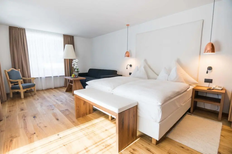 Hotel Conturines