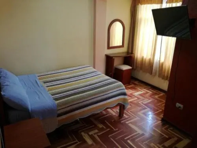 Oscar's Hostal